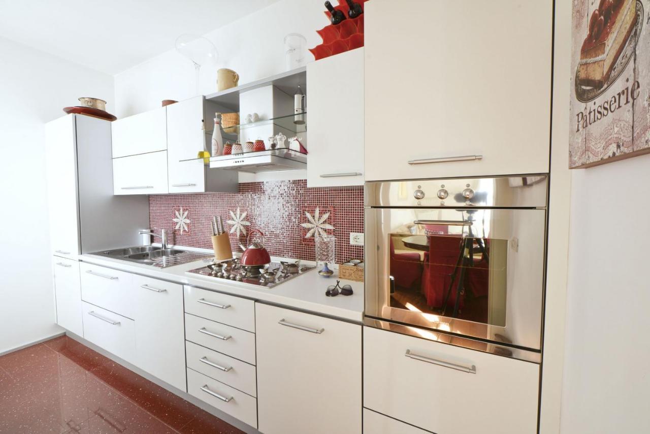 Appartamento Ambra Con Balcone By Wonderful Italy 奥斯图尼 外观 照片