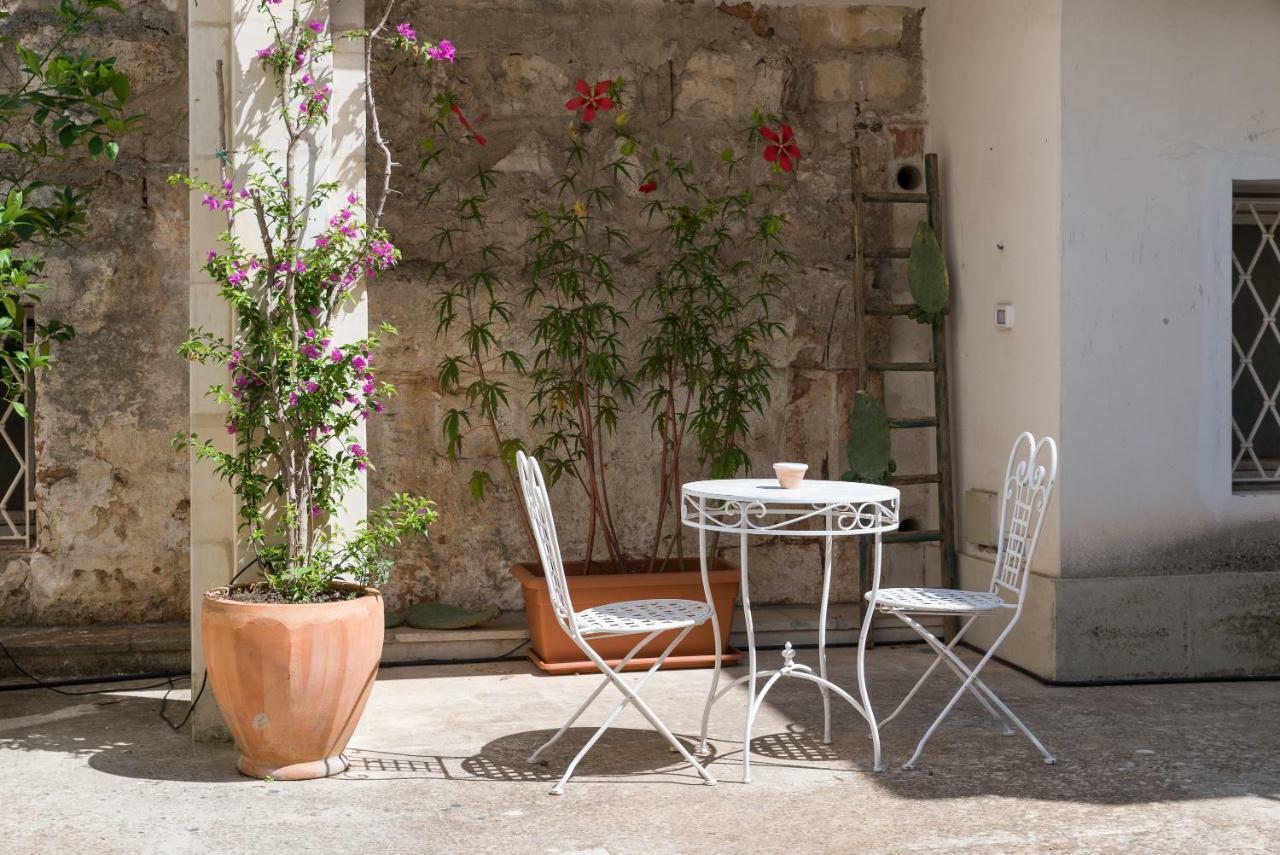 Appartamento Ambra Con Balcone By Wonderful Italy 奥斯图尼 外观 照片